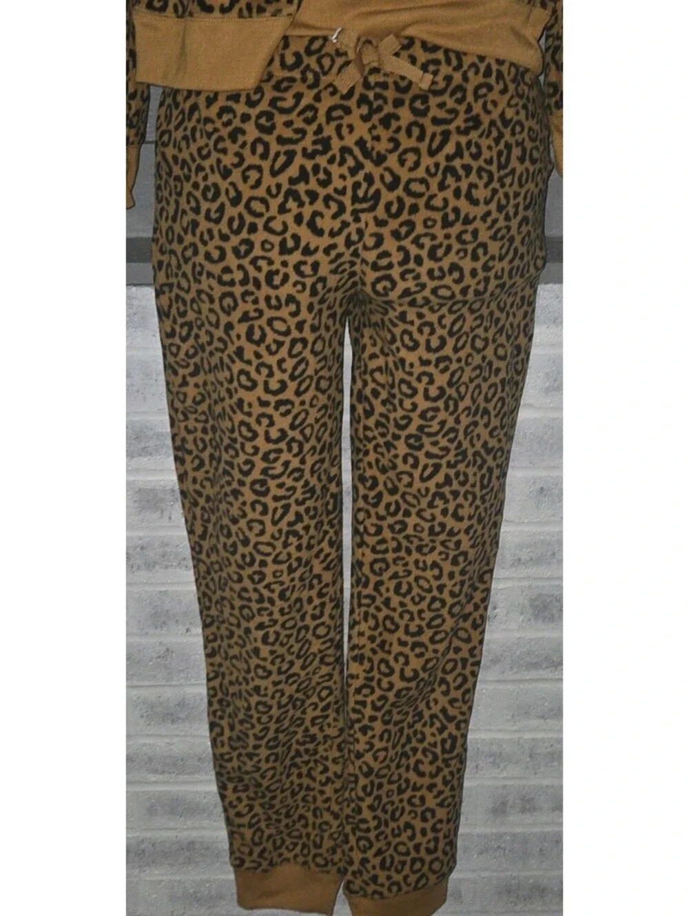 Old Navy Girls XL (14-16) Leopard Fleece 2-Piece Set Sweatshirt & Pants